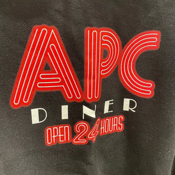 A.P.C.  BENITO DINNER LOGO GRAPHIC HOODIE IN BLK - Picture 6 of 13